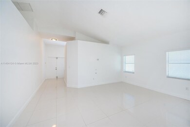 5048 NW 112th Ct, Doral, FL 33178 - photo 5