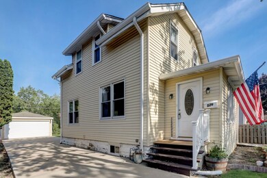 526 N Butrick St, Waukegan, IL 60085 - photo 2