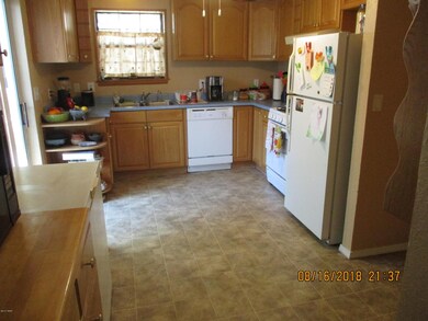 2530 W. Whipple Kitchen