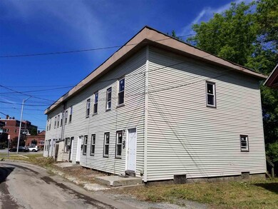 12 Meadow St, Claremont, NH 03743 - photo 3