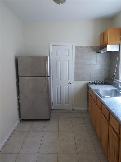 102 Oakland Ave unit 4, Jersey City, NJ 07306 - photo 2