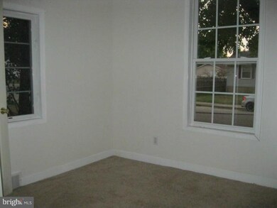 237 Arundel Rd, Pasadena, MD 21122 - photo 4