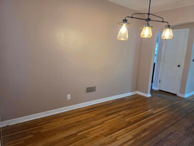 1147 Bourland Ave, Waterloo, IA 50702 - photo 7