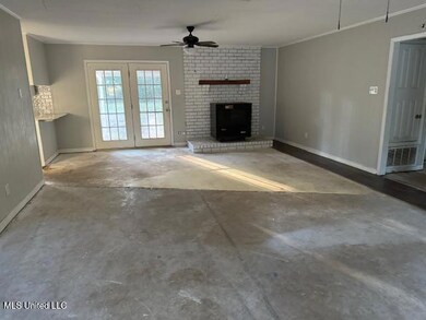 11305 Prassenos Ln, Moss Point, MS 39562 - photo 3