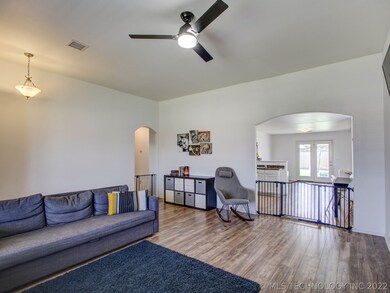 20496 E 32nd St S, Broken Arrow, OK 74014 - photo 3