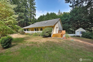 3198 Eaglecrest Ln, Clinton, WA 98236 - photo 4