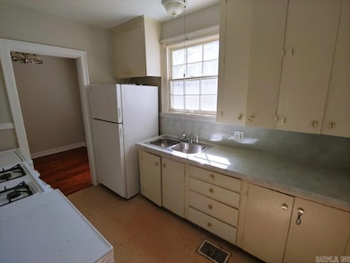 304 Walnut St, Little Rock, AR 72205 - photo 4