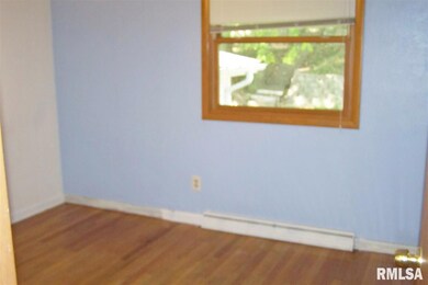 1704 Monterey Ct, Bettendorf, IA 52722 - photo 7