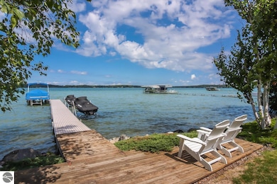 4537 E Duck Lake Rd, Lake Leelanau, MI 49653 - photo 6