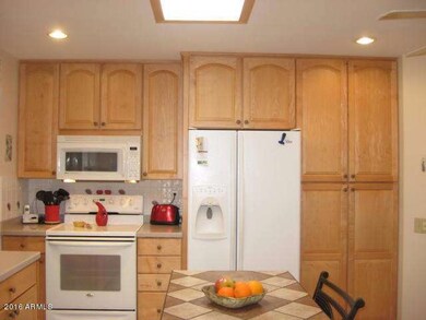 17408 N Horseshoe Ln unit 57, Sun City, AZ 85373 - photo 3