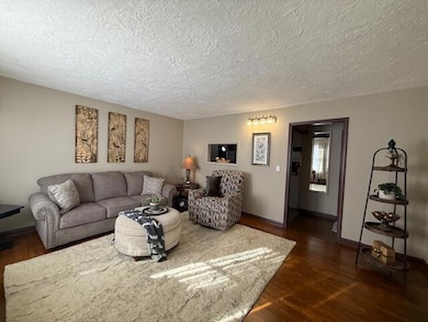 1403 E Lindberg St, Springfield, MO 65804 - photo 2