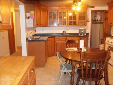 Kitchen 28-count them-28 cabinets and plenty of ro