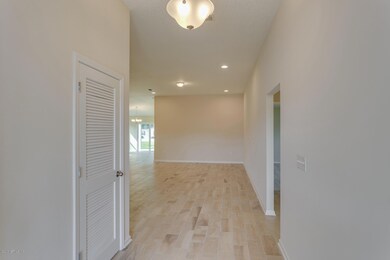 S Hamilton Springs Dr-222-Sebastian Cove