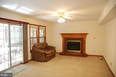 22967 Sycamore Hollow Dr, California, MD 20619 - photo 4