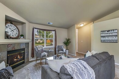 20653 Daisy Ln, Bend, OR 97702 - photo 7