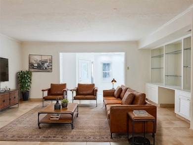 The ideal open concept floor plan [virtually stage