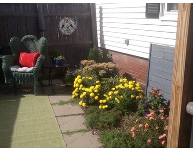 4 Greenleaf St, Newburyport, MA 01950 - photo 5