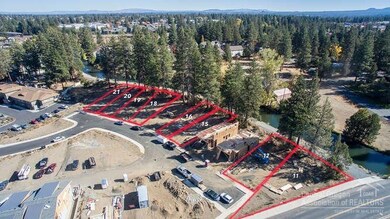 1313 SW Boardwalk Ln, Bend, OR 97702 - photo 2