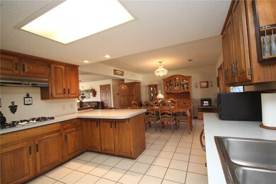 305 NW Saddlebrook Dr, Bentonville, AR 72712 - photo 7