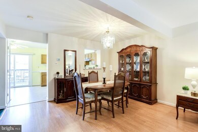 1128 Oakmoor Ct, Halethorpe, MD 21227 - photo 7