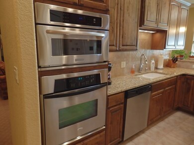 208 Clyde Run, Fredericksburg, TX 78624 - photo 6