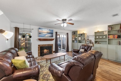 6434 Kentwick Dr unit 24, Houston, TX 77084 - photo 3