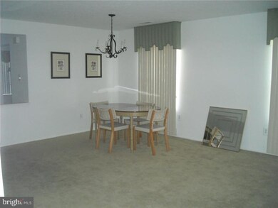 404 Elderberry Ct, Mount Laurel, NJ 08054 - photo 4