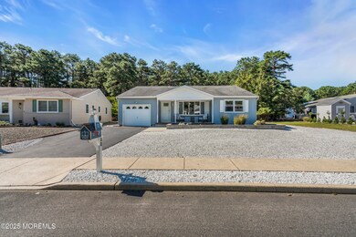 32 Castleton Dr, Toms River, NJ 08757 - photo 5