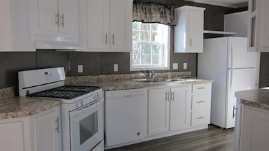 40 Old Cart Rd, Raymond, NH 03077 - photo 7