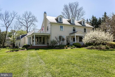 1402 Locust Ave, Towson, MD 21204 - photo 2