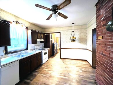kitchen w/ new floor