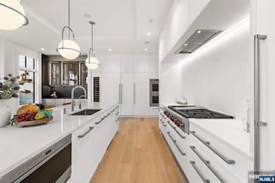 1 Stone Bridge Ct, Demarest, NJ 07627 - photo 7