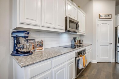 132 Colonial Dr, Joshua, TX 76058 - photo 7