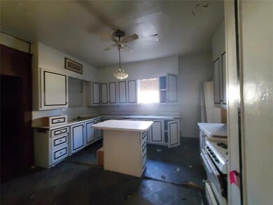 120 W Wallace St, Shawnee, OK 74801 - photo 7