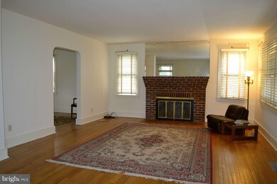 9 Harwood Dr, Harwood, MD 20776 - photo 6