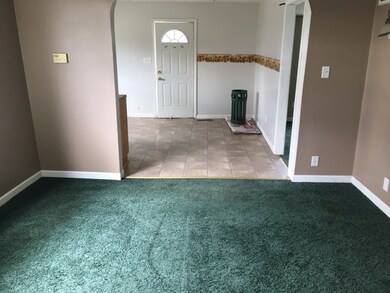 2315 S Mock Ave, Muncie, IN 47302 - photo 4