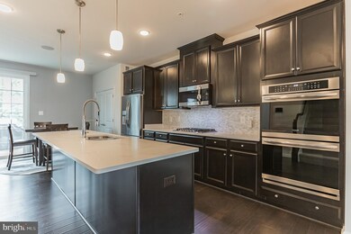 3114 Belair Gate Ln, Landover, MD 20785 - photo 5