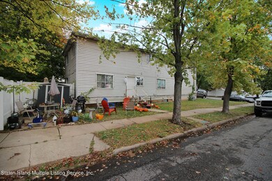1051 Rathbun Ave, Staten Island, NY 10309 - photo 3