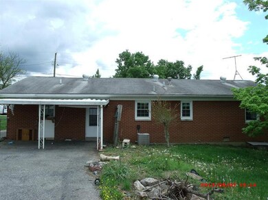 135 Walker Ln, Lawrenceburg, KY 40342 - photo 4