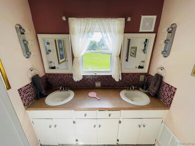 11424 Corunna Rd, Lennon, MI 48449 - photo 6