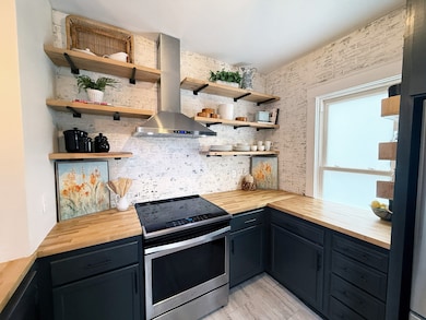 301 Pond St, Dekalb, IL 60115 - photo 7