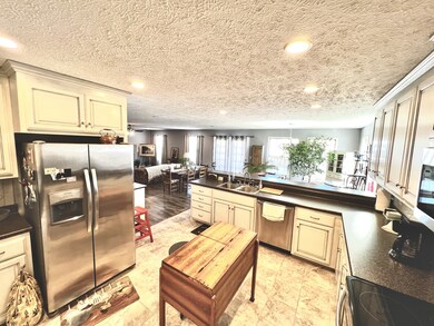 1821 Hills Chapel Rd, Manchester, TN 37355 - photo 6