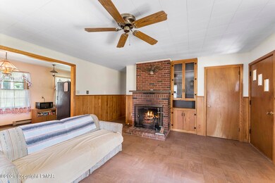 617 George Place, Bushkill, PA 18324 - photo 2