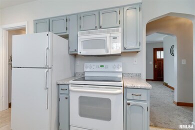 3408 N Marquette St, Davenport, IA 52806 - photo 3