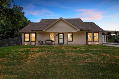 101 Tnt Ct, Springtown, TX 76082 - photo 2