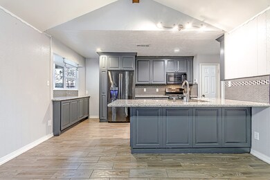 9706 Santa Monica Blvd, Houston, TX 77089 - photo 2