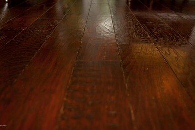 HARDWOOD FLOORS WELCOME YOU HOME!