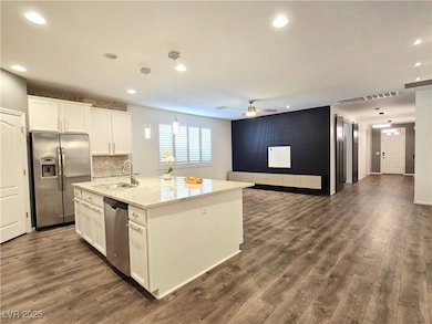 6233 Canterbury Field Rd, Las Vegas, NV 89113 - photo 4