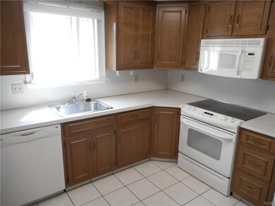 913 Cold Spring Rd unit 7, Allentown, PA 18103 - photo 6