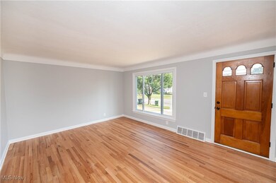 29346 Park St, Wickliffe, OH 44092 - photo 4